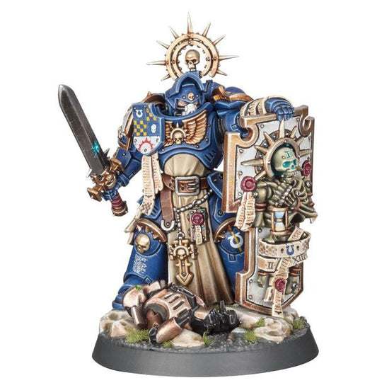 Space Marine: Captain with Relic Shield